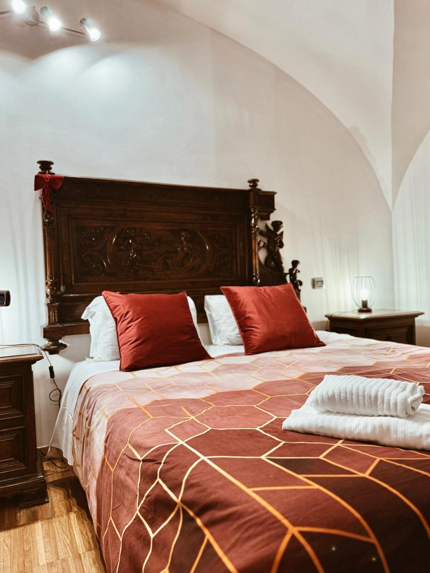 Residenza Tritone Luxury Guest House Trevi Fountain Rom Exteriör bild