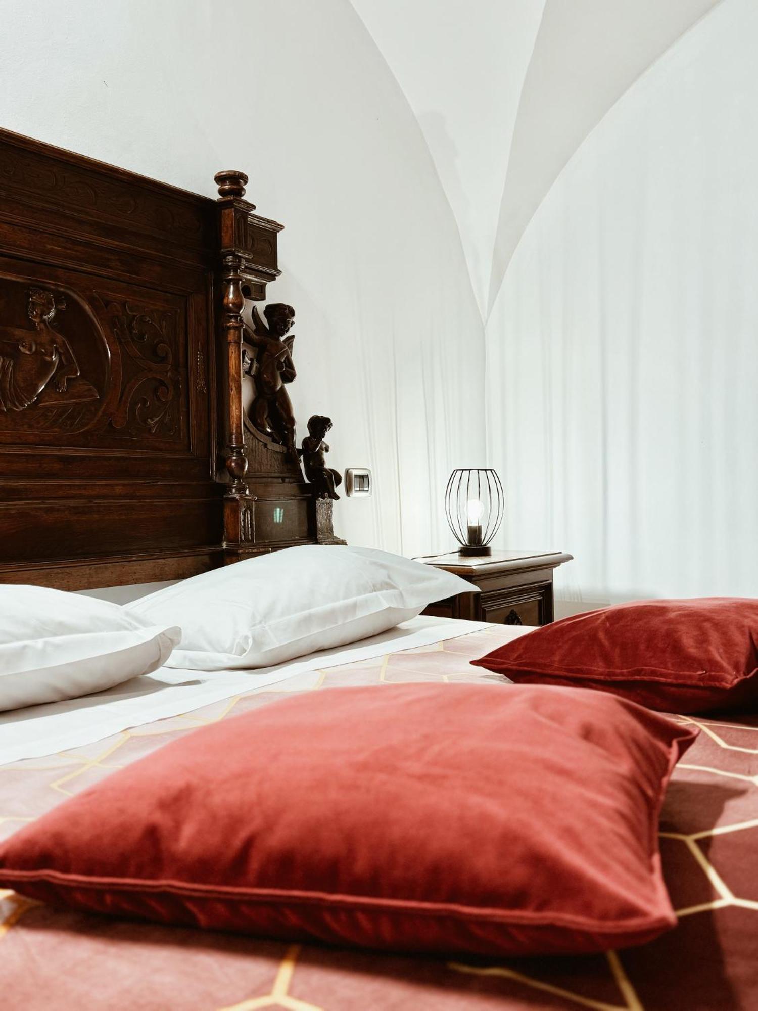 Residenza Tritone Luxury Guest House Trevi Fountain Rom Exteriör bild