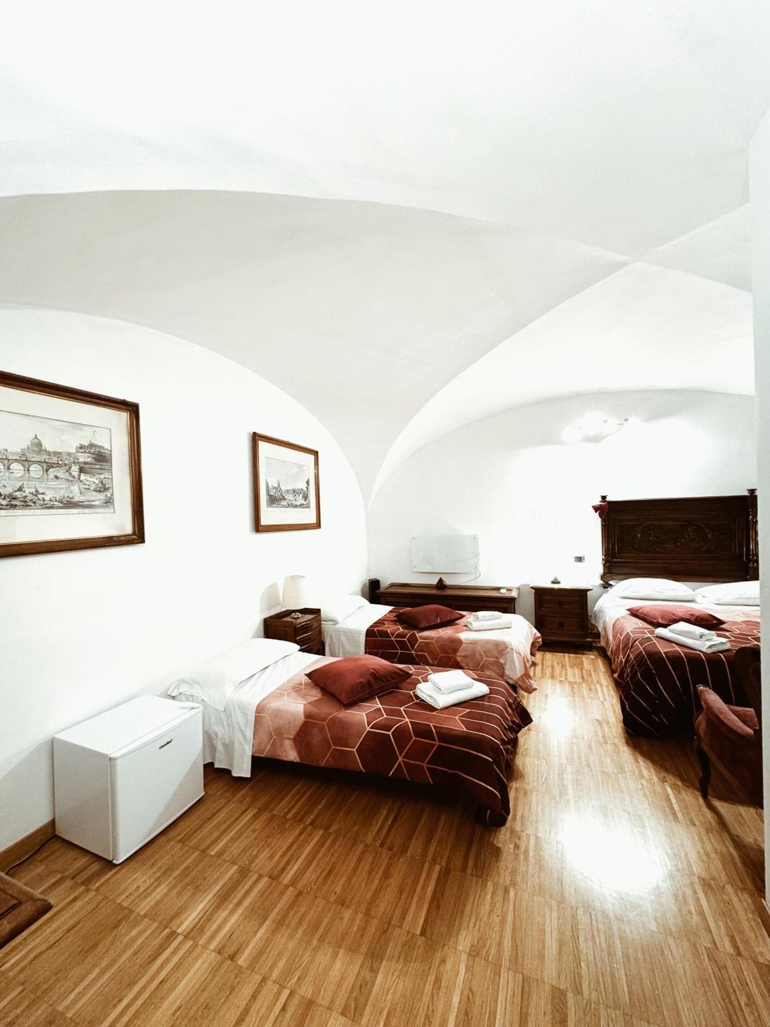 Residenza Tritone Luxury Guest House Trevi Fountain Rom Exteriör bild
